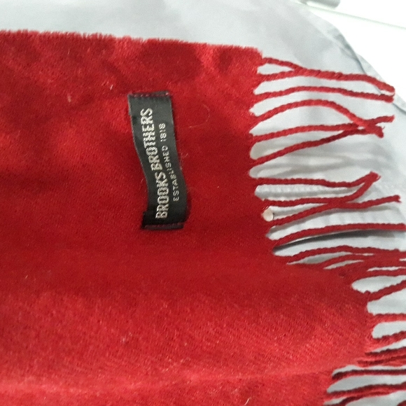 Brooks Brothers deep red wool scarf - Picture 1 of 3
